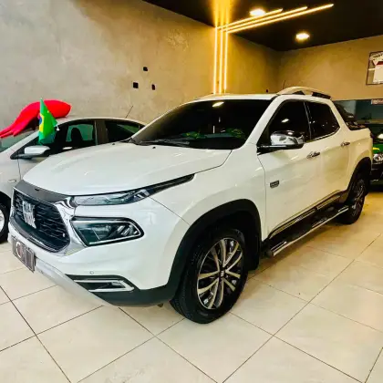 FIAT TORO 2.0 16V TURBO DIESEL RANCH 4WD AT9 FIAT TORO 2.0 16V TURBO DIESEL RANCH 4WD AT9