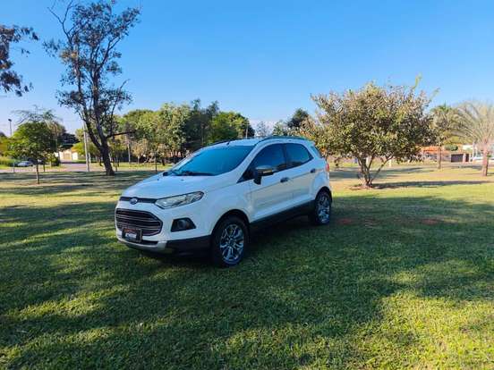 FORD-ECOSPORT-2014