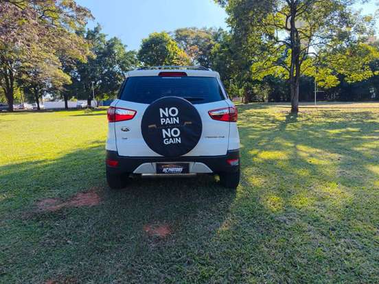 FORD-ECOSPORT-2014