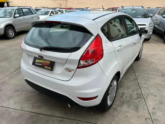 FORD-FIESTA-2014