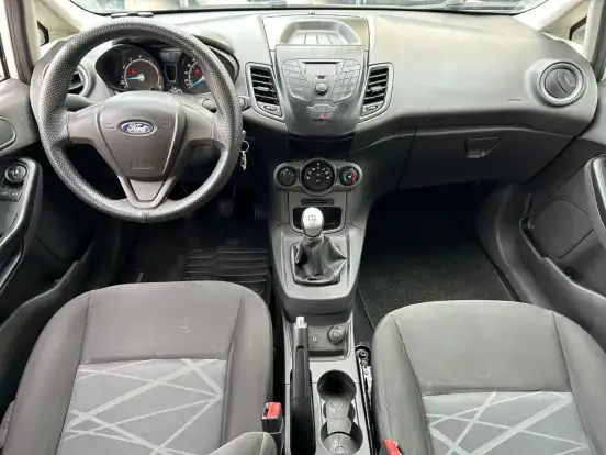 FORD-FIESTA-2014