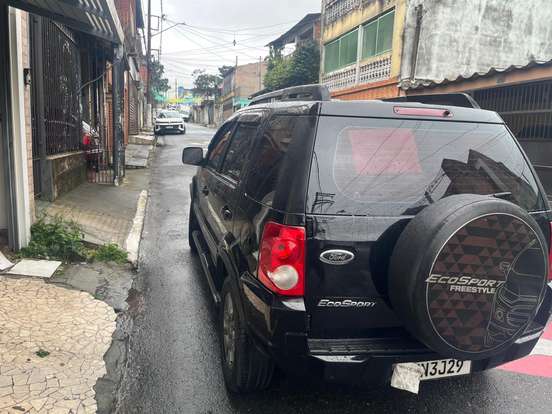 FORD-ECOSPORT-2011