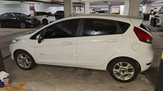 FORD-FIESTA-2014
