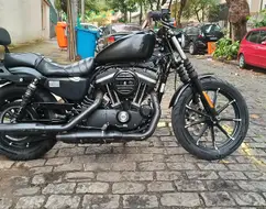 HARLEY-DAVIDSON SPORTSTER IRON 883 HARLEY-DAVIDSON SPORTSTER IRON 883