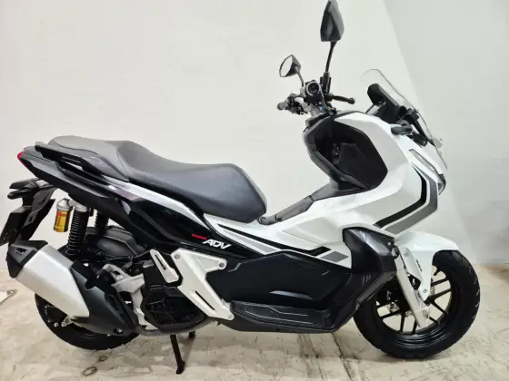 HONDA ADV 