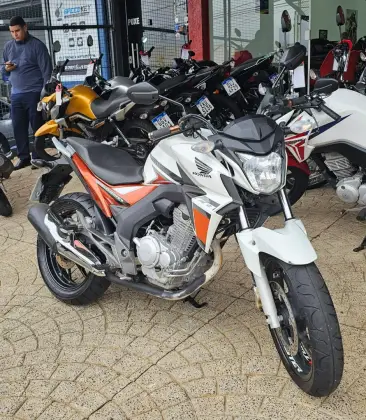 HONDA CB TWISTER HONDA CB TWISTER