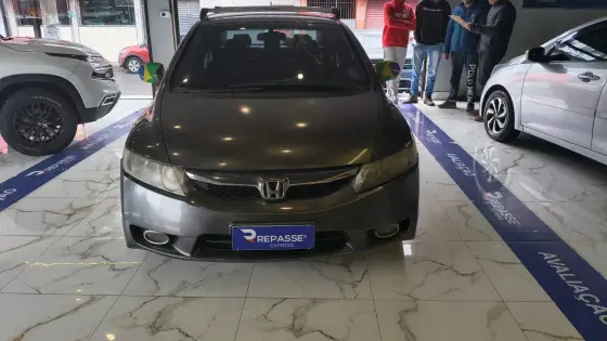 HONDA CIVIC 1.8 LXS 16V FLEX 4P MANUAL HONDA CIVIC 1.8 LXS 16V FLEX 4P MANUAL
