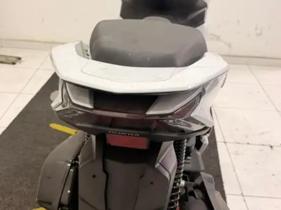 HONDA-PCX 160 CBS HONDA-PCX 160 CBS-2026