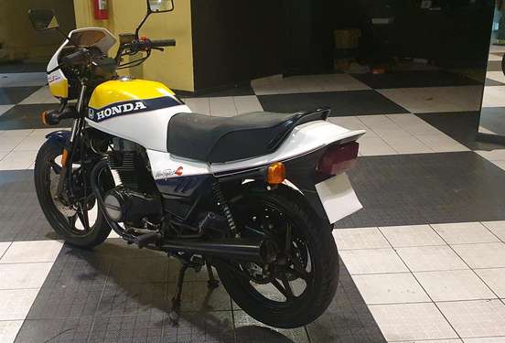 HONDA-CB 450 E HONDA-CB 450 E-1984