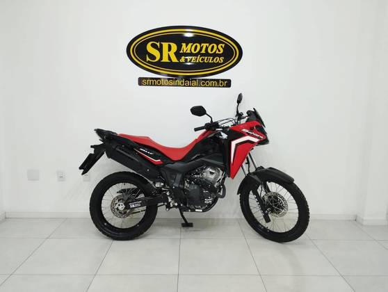 HONDA XRE 300 SAHARA RALLY 
