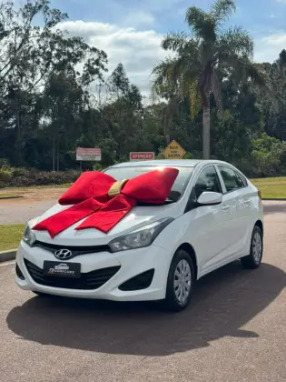 HYUNDAI HB20S 1.0 COMFORT PLUS 12V FLEX 4P MANUAL