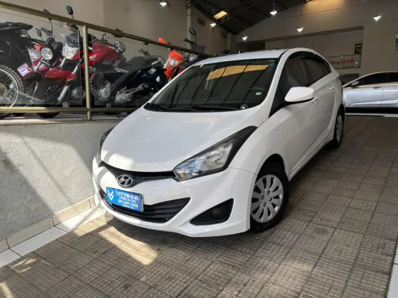 HYUNDAI HB20S 1.6 COMFORT PLUS 16V FLEX 4P AUTOMÁTICO