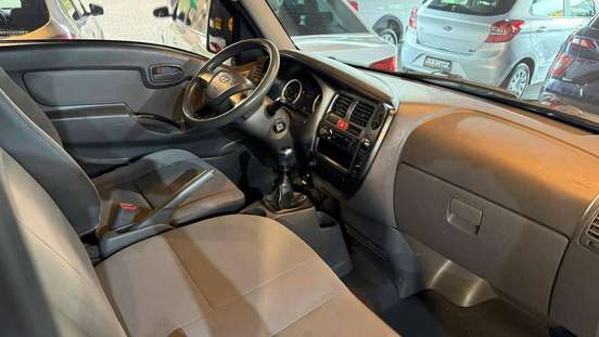 HYUNDAI-HR-2015
