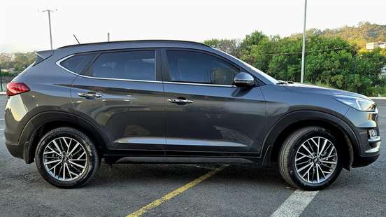 HYUNDAI-TUCSON-2024