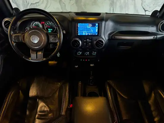 JEEP-WRANGLER-3.6 UNLIMITED SPORT 4X4 V6 GASOLINA 4P AUTOMÁTICO JEEP-WRANGLER-2012