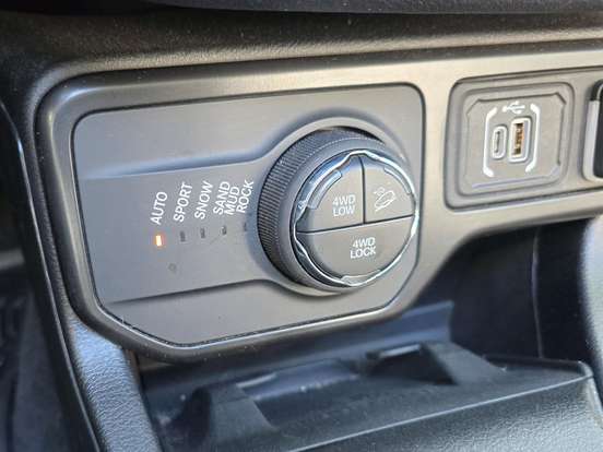 JEEP-RENEGADE-1.3 T270 TURBO FLEX WILLYS 4X4 AT9 JEEP-RENEGADE-2024