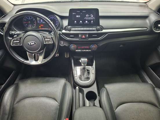 KIA-CERATO-2021