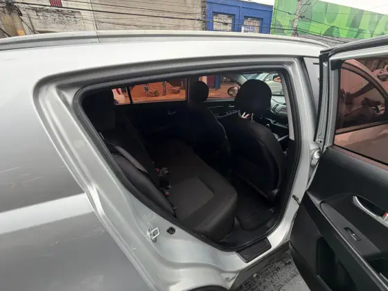 KIA SPORTAGE 2.0 LX 4X2 16V FLEX 4P MANUAL