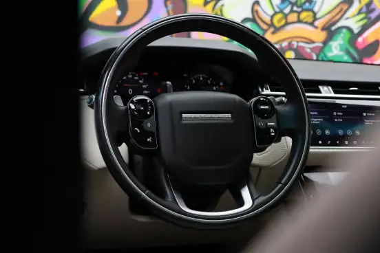 LAND ROVER-RANGE ROVER VELAR-2.0 P300 GASOLINA R-DYNAMIC SE AUTOMÁTICO LAND ROVER-RANGE ROVER VELAR-2020
