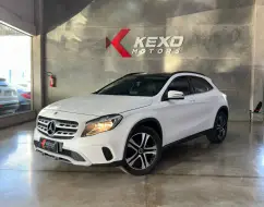 MERCEDES-BENZ GLA 200 1.6 CGI FLEX STYLE 7G-DCT MERCEDES-BENZ GLA 200 1.6 CGI FLEX STYLE 7G-DCT