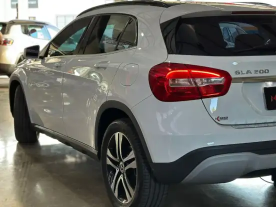 MERCEDES-BENZ-GLA 200-1.6 CGI FLEX STYLE 7G-DCT MERCEDES-BENZ-GLA 200-2018