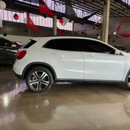 MERCEDES-BENZ-GLA 200-1.6 CGI FLEX STYLE 7G-DCT MERCEDES-BENZ-GLA 200-2018