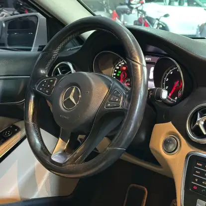 MERCEDES-BENZ-GLA 200-1.6 CGI FLEX STYLE 7G-DCT MERCEDES-BENZ-GLA 200-2018