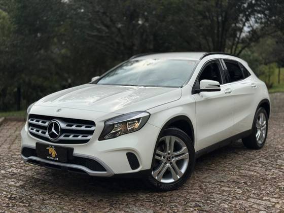 MERCEDES-BENZ GLA 200 1.6 CGI FLEX STYLE 7G-DCT