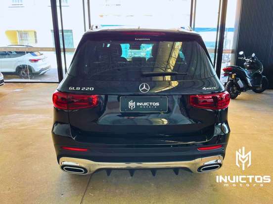 MERCEDES-BENZ-GLB 220-2024