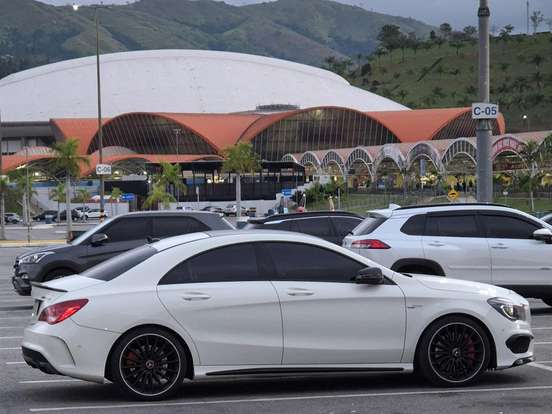 MERCEDES-BENZ-CLA 45 AMG-2.0 16V TURBOCHARGED GASOLINA 4P AUTOMÁTICO MERCEDES-BENZ-CLA 45 AMG-2014