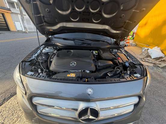 MERCEDES-BENZ-GLA 200-1.6 CGI ADVANCE 16V TURBO FLEX 4P AUTOMÁTICO MERCEDES-BENZ-GLA 200-2017