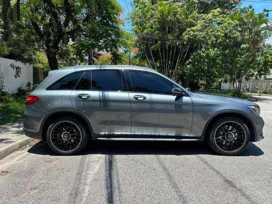 MERCEDES-BENZ-GLC 250-2019