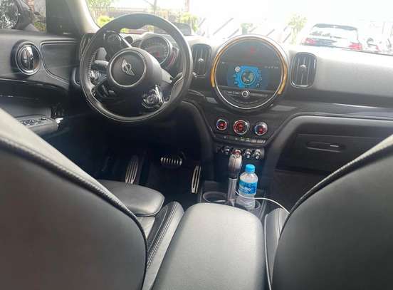 MINI-COUNTRYMAN-2018
