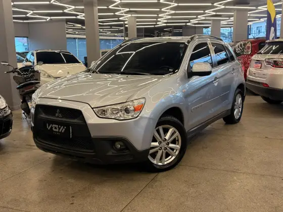 MITSUBISHI ASX 2.0 4WD 16V GASOLINA 4P AUTOMÁTICO MITSUBISHI ASX 2.0 4WD 16V GASOLINA 4P AUTOMÁTICO