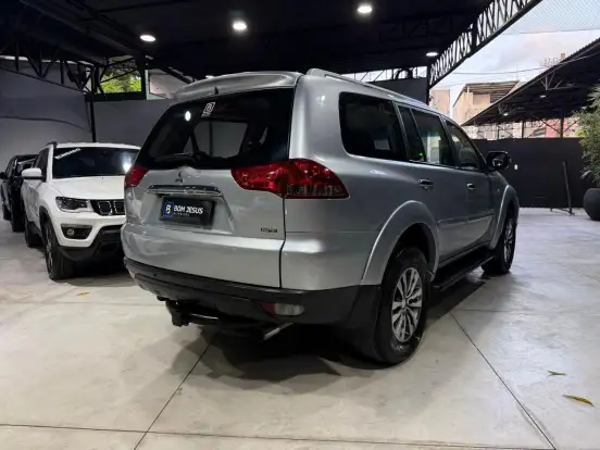 MITSUBISHI-PAJERO-3.2 HPE 4X4 7 LUGARES 16V TURBO INTERCOOLER DIESEL 4P AUTOMÁTICO MITSUBISHI-PAJERO-2017