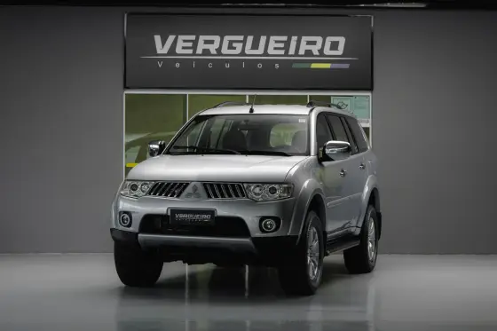MITSUBISHI PAJERO DAKAR 3.2 HPE 4X4 7 LUGARES 16V TURBO INTERCOOLER DIESEL 4P AUTOMÁTICO