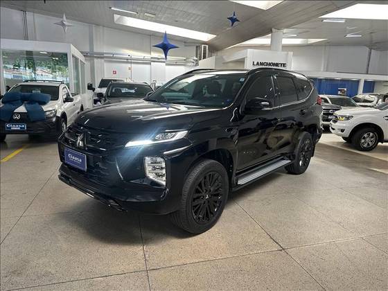 MITSUBISHI PAJERO SPORT 2.4 16V MIVEC TURBO DIESEL LEGEND BLACK AWD AUTOMÁTICO