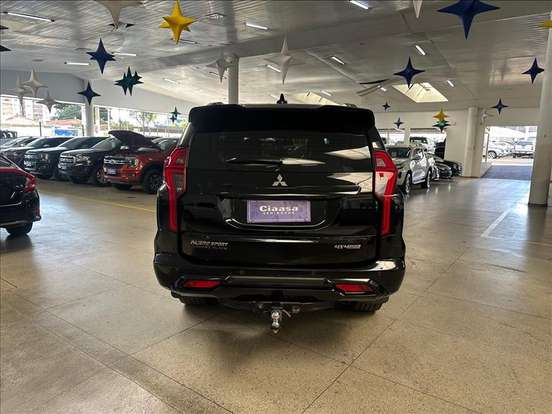 MITSUBISHI-PAJERO SPORT-2.4 16V MIVEC TURBO DIESEL LEGEND BLACK AWD AUTOMÁTICO MITSUBISHI-PAJERO SPORT-2025