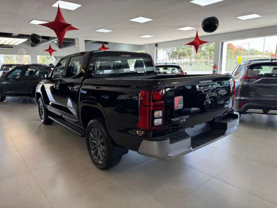 MITSUBISHI-TRITON-2.4 BITURBO DIESEL CD HPE 4X4 AUTOMÁTICO MITSUBISHI-TRITON-2026