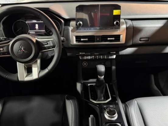 MITSUBISHI-TRITON-2.4 BITURBO DIESEL CD HPE 4X4 AUTOMÁTICO MITSUBISHI-TRITON-2026