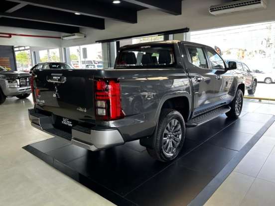 MITSUBISHI-TRITON-2.4 BITURBO DIESEL CD HPE-S 4X4 AUTOMÁTICO MITSUBISHI-TRITON-2026