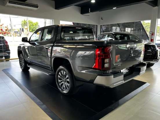 MITSUBISHI-TRITON-2.4 BITURBO DIESEL CD HPE-S 4X4 AUTOMÁTICO MITSUBISHI-TRITON-2026