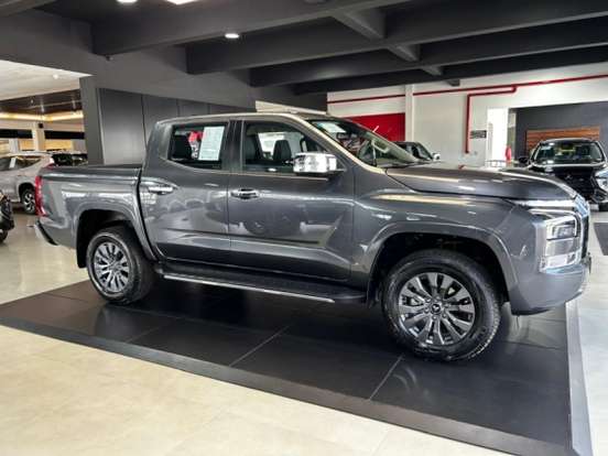 MITSUBISHI-TRITON-2.4 BITURBO DIESEL CD HPE-S 4X4 AUTOMÁTICO MITSUBISHI-TRITON-2026
