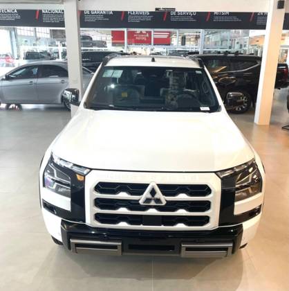 MITSUBISHI TRITON 2.4 BITURBO DIESEL CD KATANA 4X4 AUTOMÁTICO