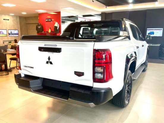 MITSUBISHI-TRITON-2.4 BITURBO DIESEL CD KATANA 4X4 AUTOMÁTICO MITSUBISHI-TRITON-2026