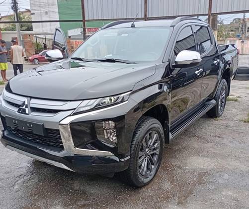 MITSUBISHI L200 TRITON 2.4 16V TURBO DIESEL SPORT HPE CD 4P 4X4 AUTOMÁTICO