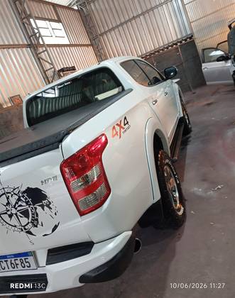 MITSUBISHI L200 TRITON 2.4 16V TURBO DIESEL SPORT HPE CD 4P 4X4 AUTOMÁTICO