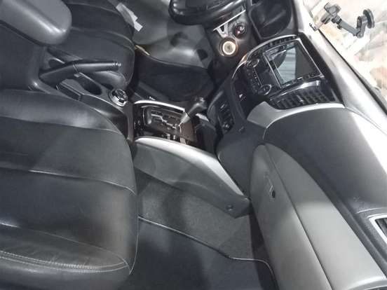 MITSUBISHI-L200 TRITON-2.4 16V TURBO DIESEL SPORT HPE CD 4P 4X4 AUTOMÁTICO MITSUBISHI-L200 TRITON-2019