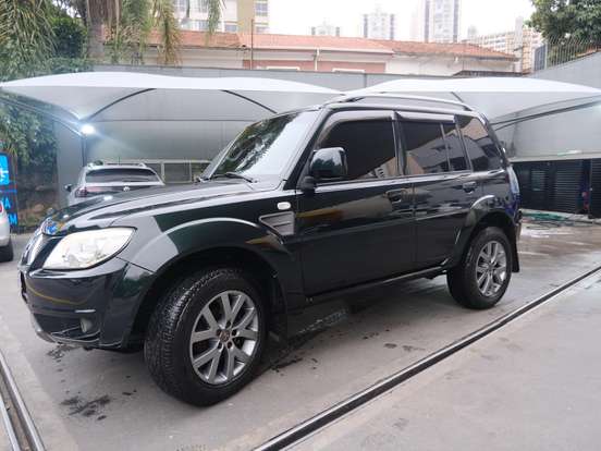 MITSUBISHI-PAJERO TR4-2.0 4X2 16V 140CV FLEX 4P AUTOMÁTICO MITSUBISHI-PAJERO TR4-2013