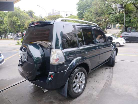 MITSUBISHI-PAJERO TR4-2.0 4X2 16V 140CV FLEX 4P AUTOMÁTICO MITSUBISHI-PAJERO TR4-2013